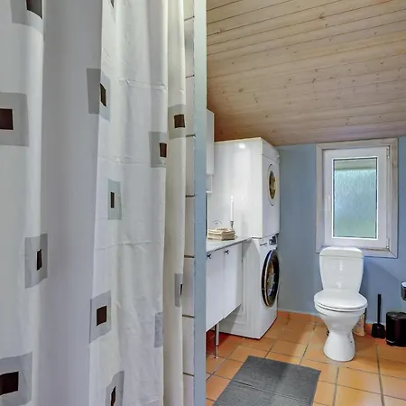度假居 In With Sauna *