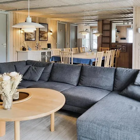 Feriehus In With Sauna *